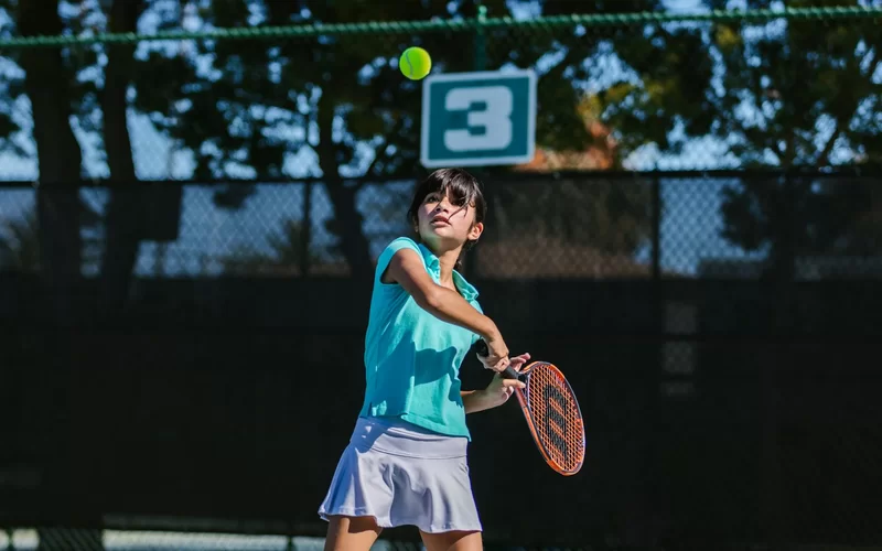 2026年终回眸：重温费德勒2017澳网传奇，十八冠背后的泪与光